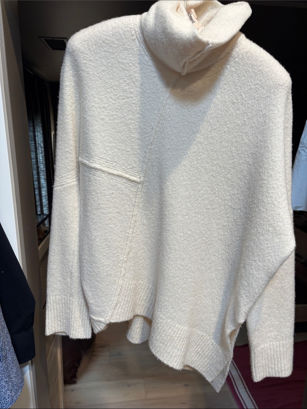 Cream Turtleneck Oversized Sweater asymmetrical All Saints - Picture 11 of 12